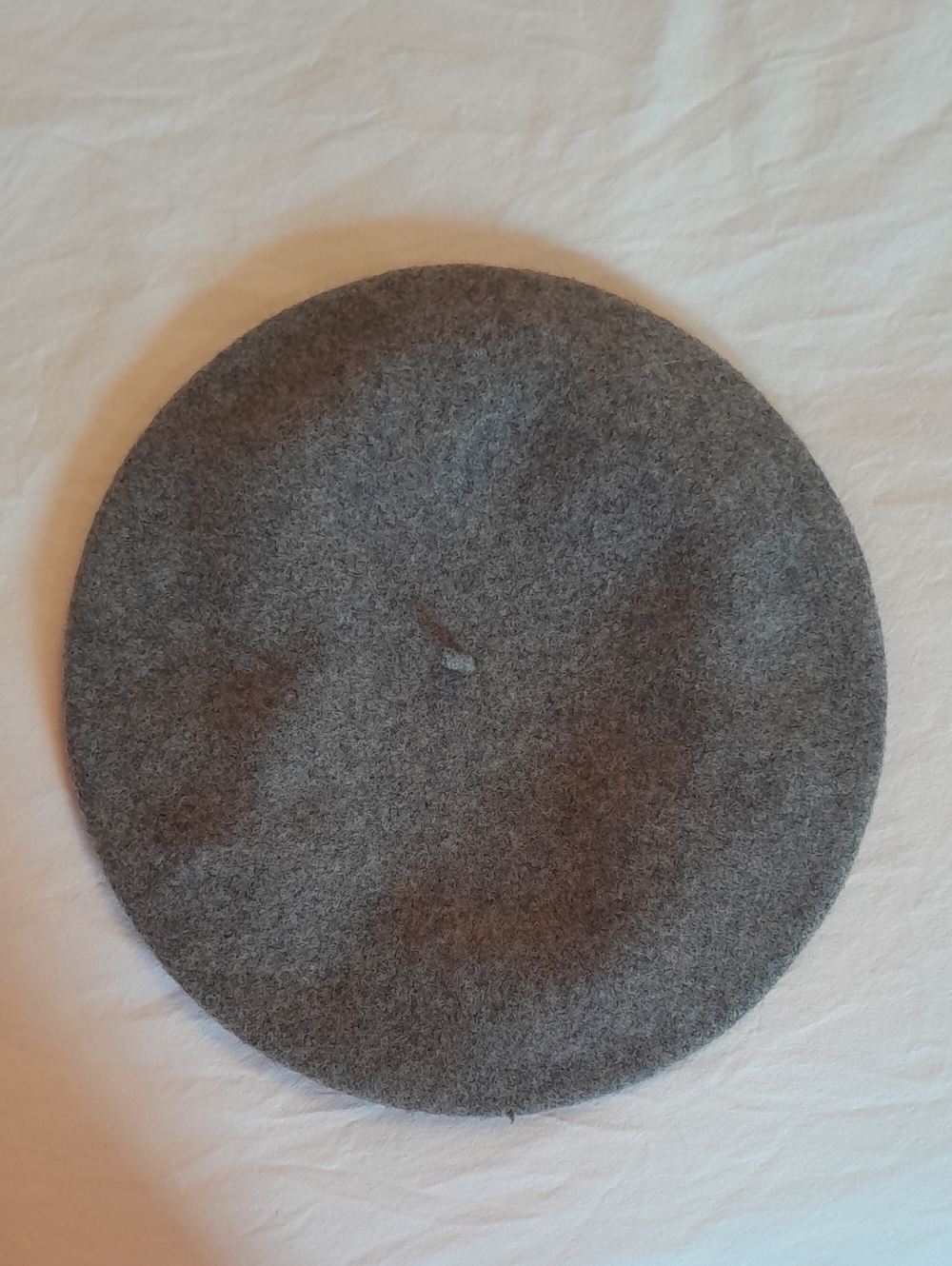 Classic Gray 100% Wool Beret - Picture 2 of 8
